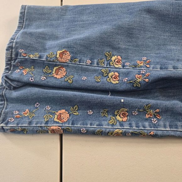 Christopher & Banks Jeans Women's 14 Blue Medium Wash Straight Rose Embroidering - Picture 2 of 16